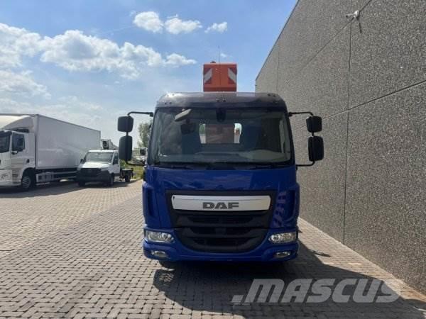 DAF LF 180 / 19m Plataformas sobre camión