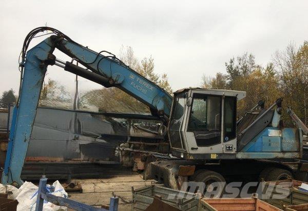 Fuchs MHL 320 Manejadores de residuos industriales