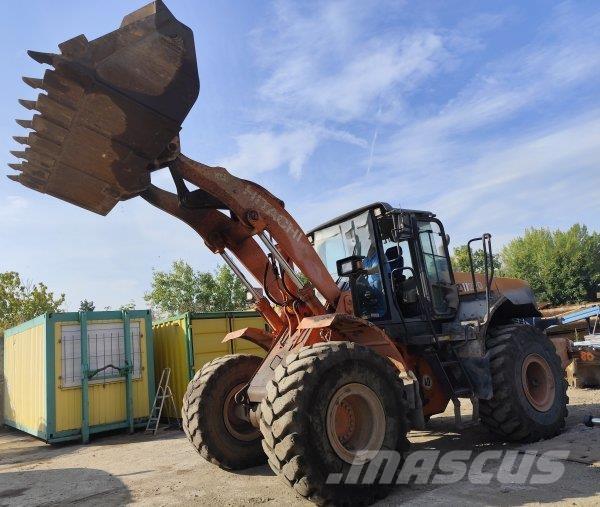 Hitachi ZW 220 Cargadoras sobre ruedas