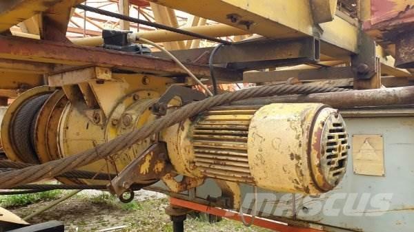  _JINÉ (CZ) MB 1030.11/2 Grúas torre