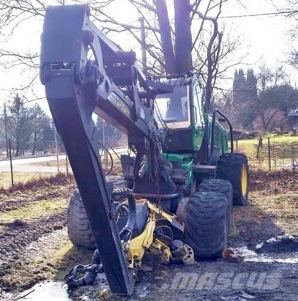 John Deere 1270 E 6W Taladoras apiladoras