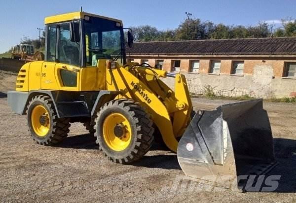 Komatsu WA 95 Cargadoras sobre ruedas