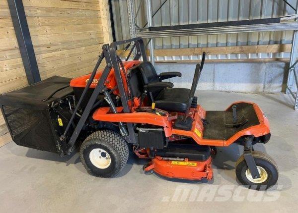 Kubota GZD15-II Tractores corta-césped
