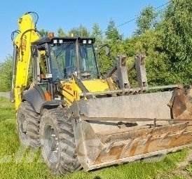 New Holland B115 B Retrocargadoras