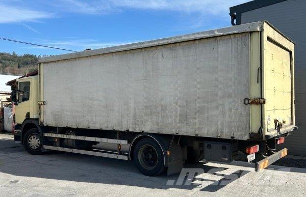 Scania P230 LB Camiones de cama baja