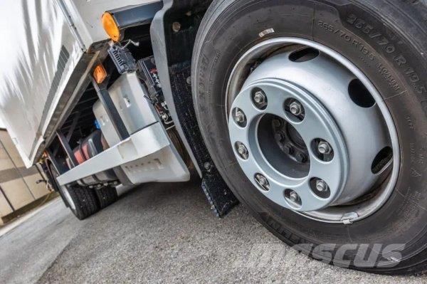 Volvo FL 210 Camiones grúa