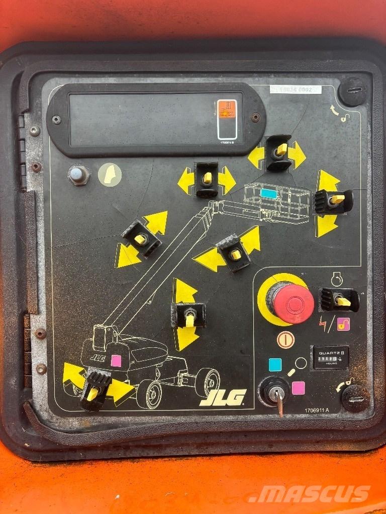 JLG 1350 SJP Plataformas con brazo de elevación telescópico