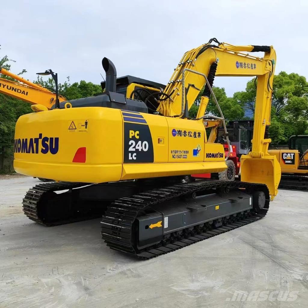 Komatsu PC 240-8 Excavadoras 7t - 12t