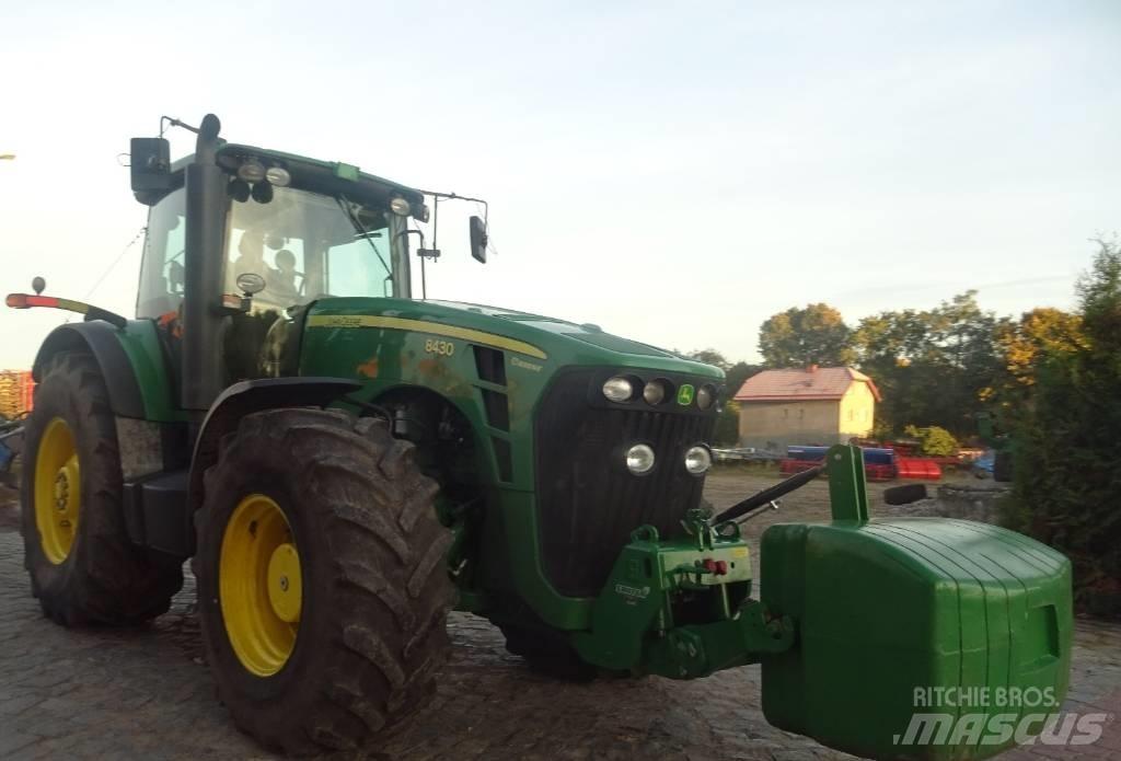 John Deere 8430 Tractores