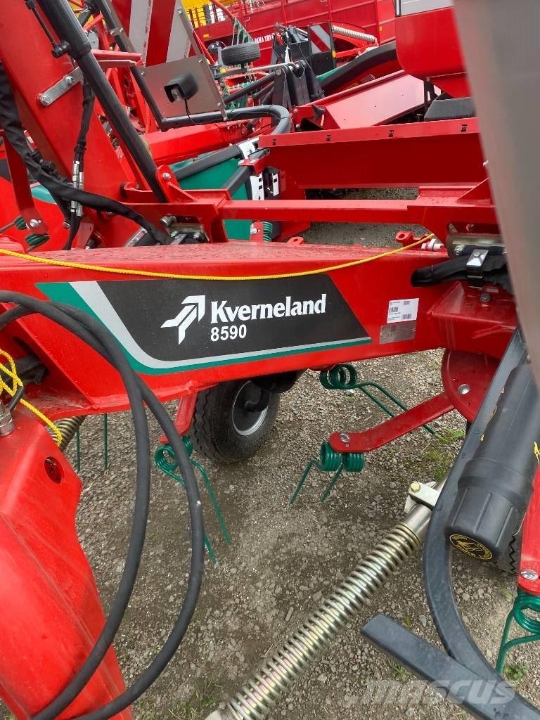 Kverneland 8590 Rastrilladoras y rastrilladoras giratorias