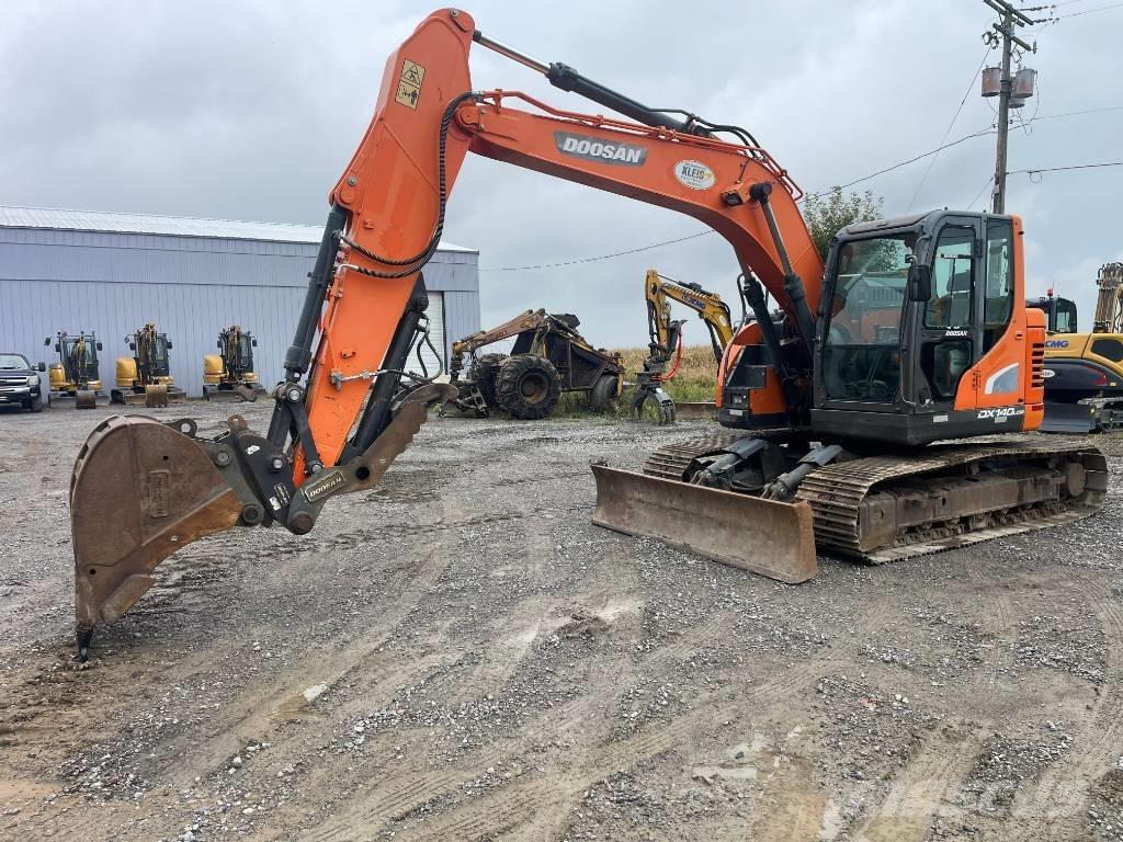 Doosan DX 140 LCR Excavadoras sobre orugas
