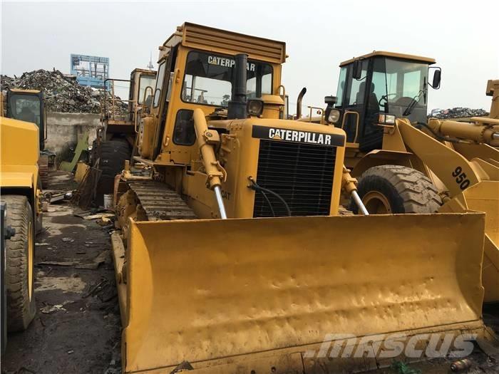CAT D 6 D Buldozer sobre oruga