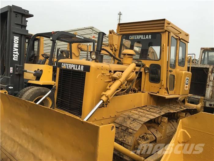 CAT D 6 D Buldozer sobre oruga