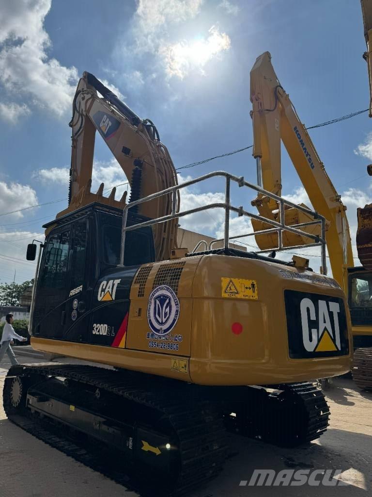 CAT 320 D Excavadoras 7t - 12t
