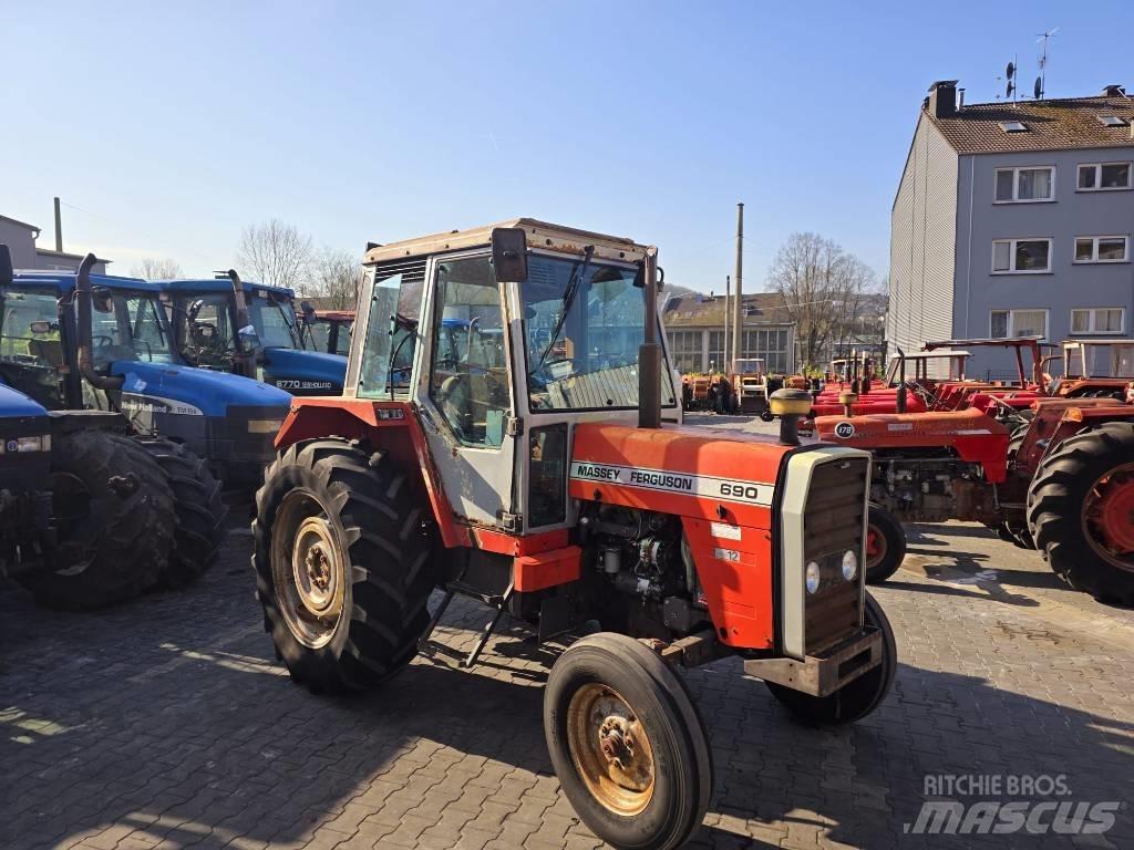 Massey Ferguson 690 Tractores