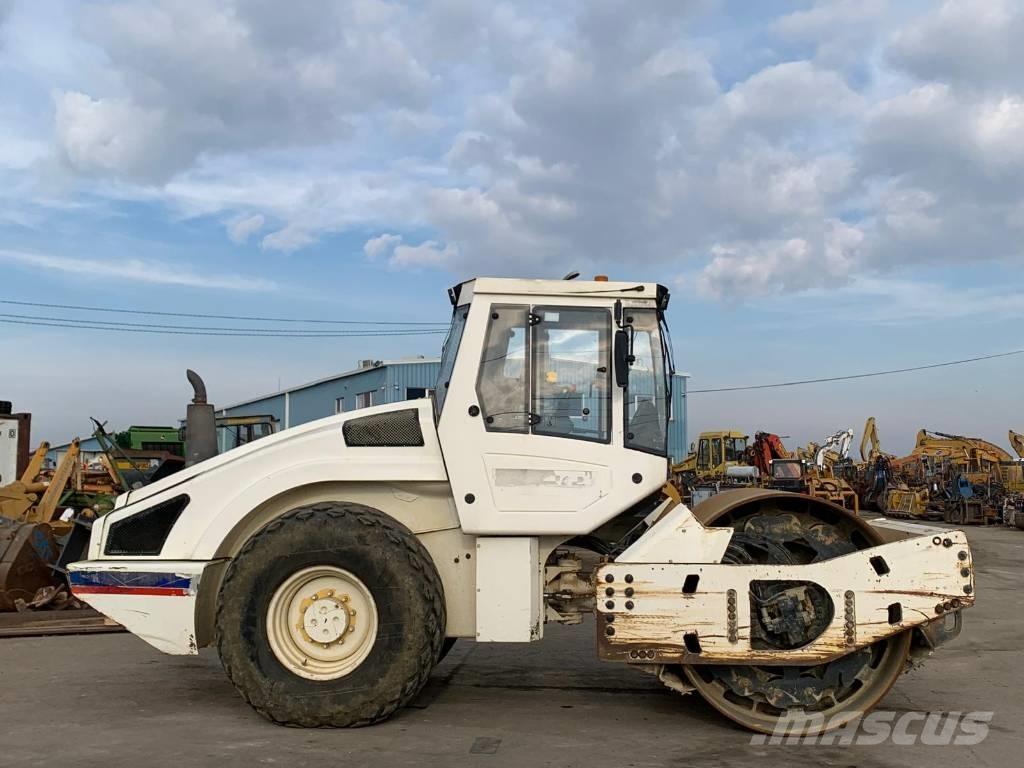Bomag BW 213 D H-4 Rodillos de un solo tambor