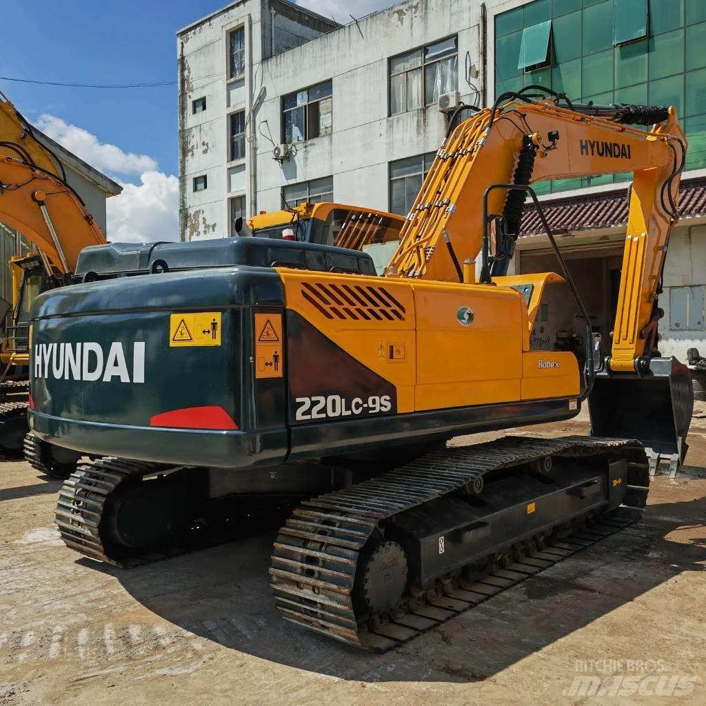 Hyundai R220LC-9S Excavadoras sobre orugas