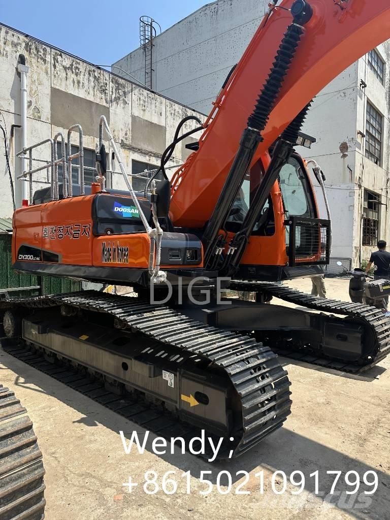 Doosan DX 300 Excavadoras 7t - 12t
