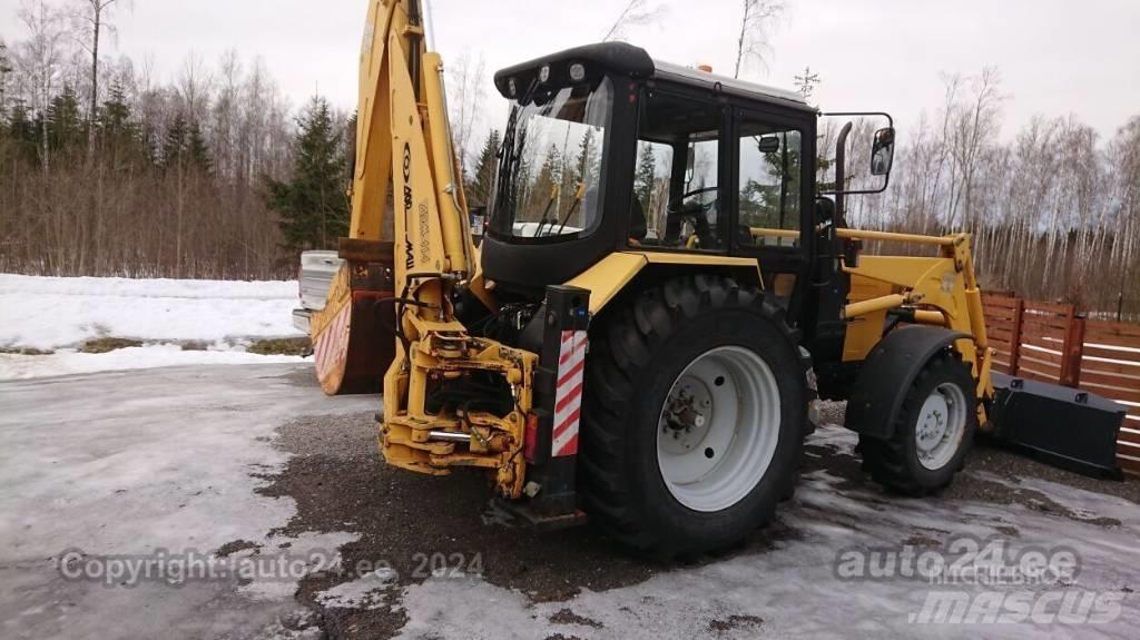 MTZ DEM-114 Retrocargadoras