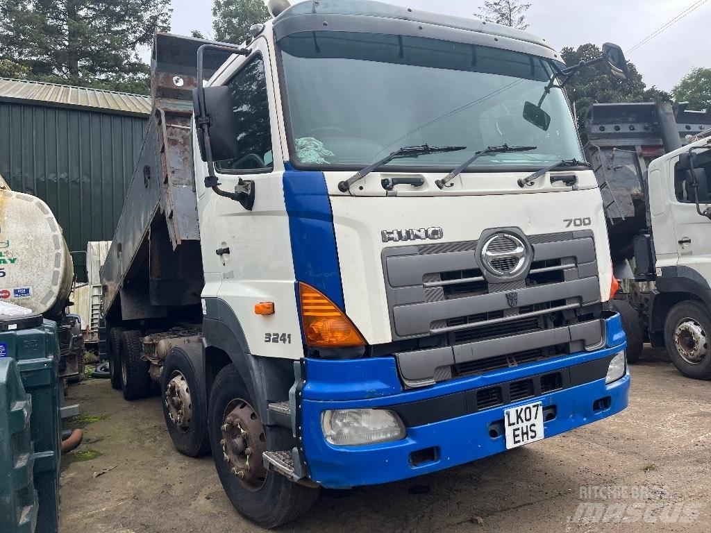 Hino 700 Bañeras basculantes usadas