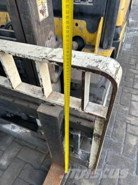 Yale GDP 35 VX Camiones diesel