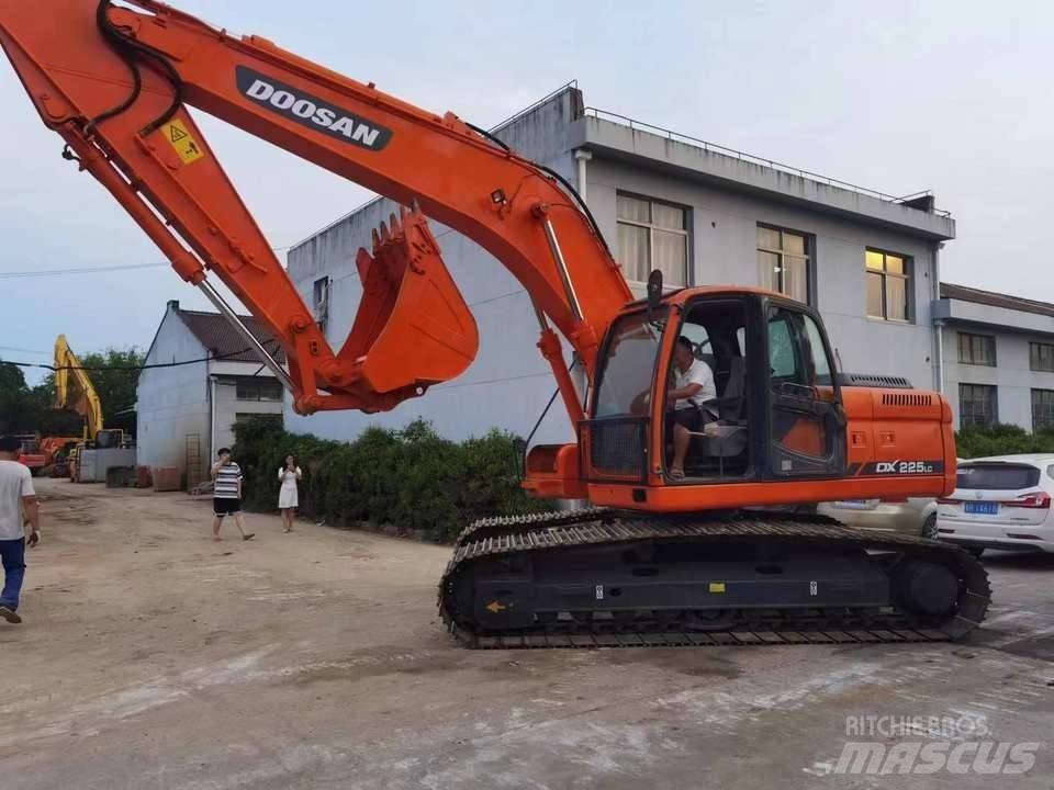 Doosan dx225 Excavadoras sobre orugas