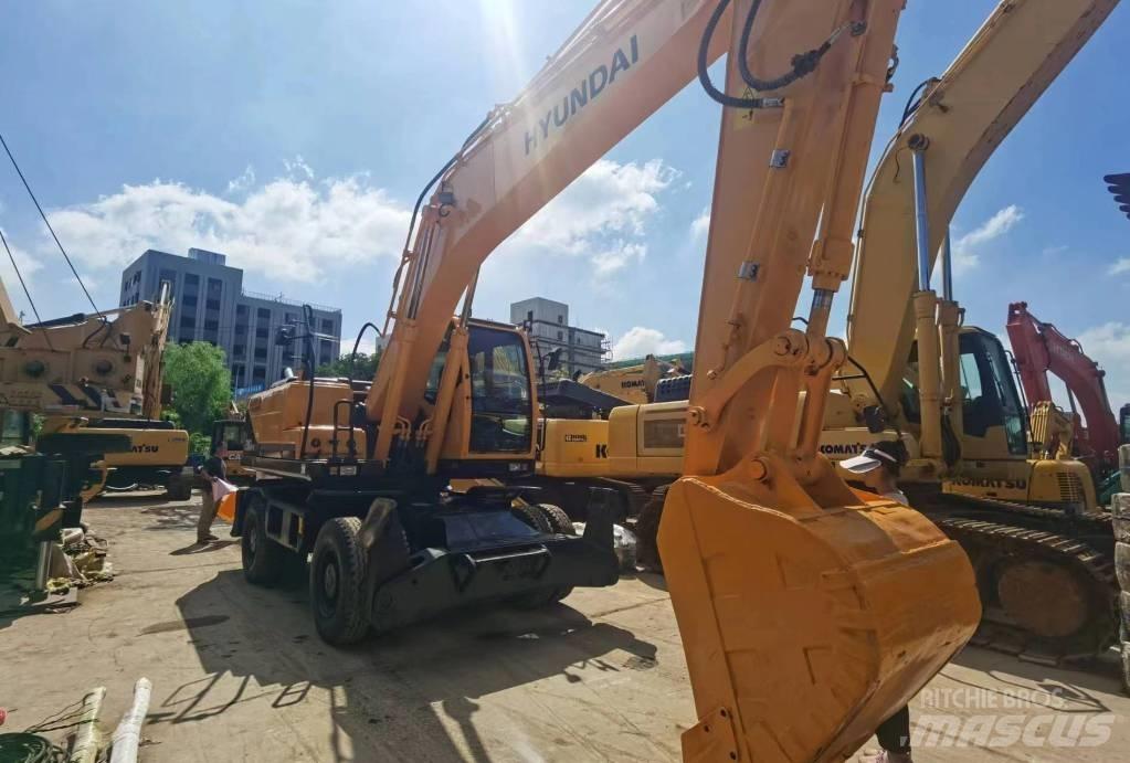 Hyundai R210W-9 Excavadoras de ruedas