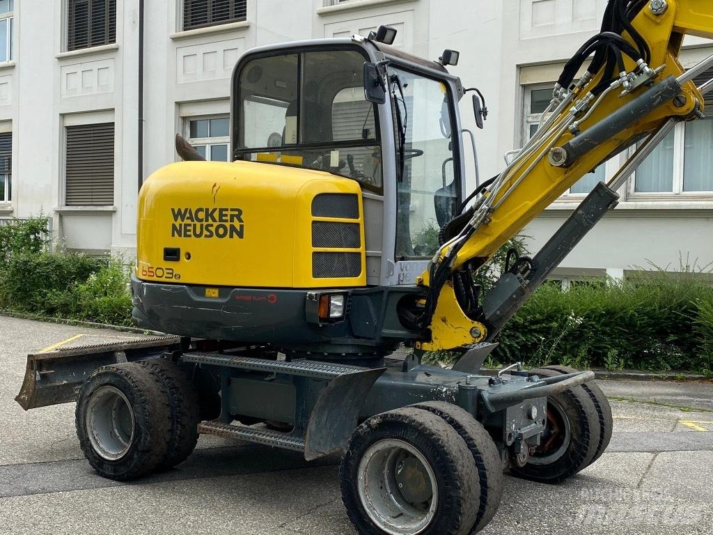 Neuson 6503 WD Excavadoras de ruedas