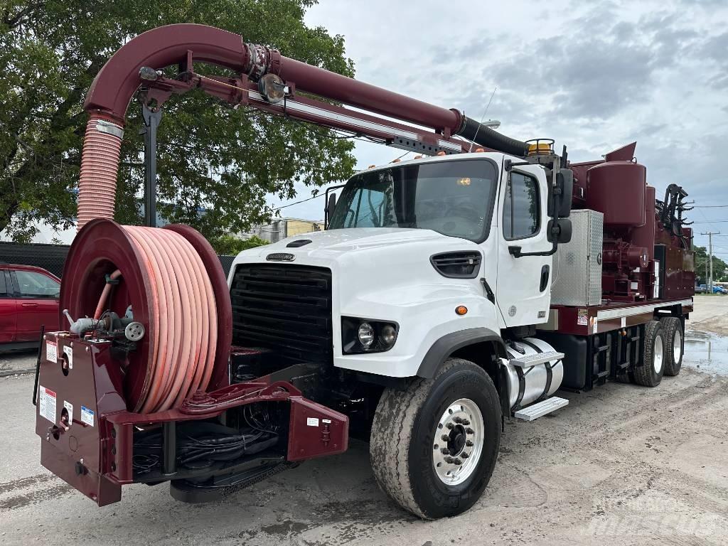 Freightliner 114 SD Camiones aspiradores/combi