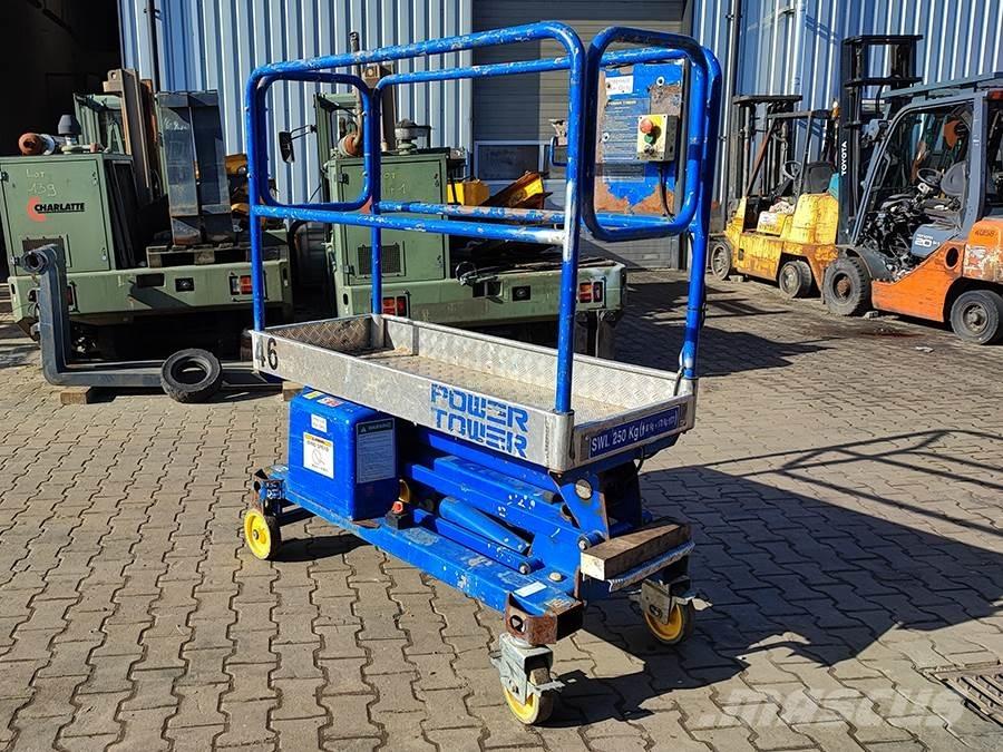 JLG Power Tower Plataformas con brazo de elevación manual