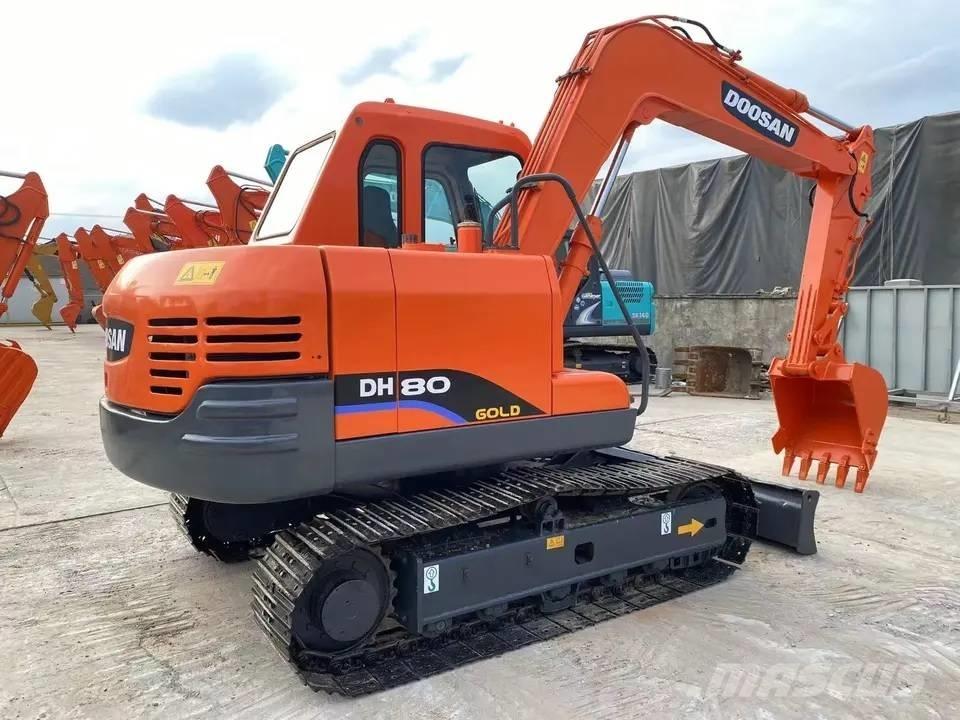 Doosan DH80 Excavadoras 7t - 12t