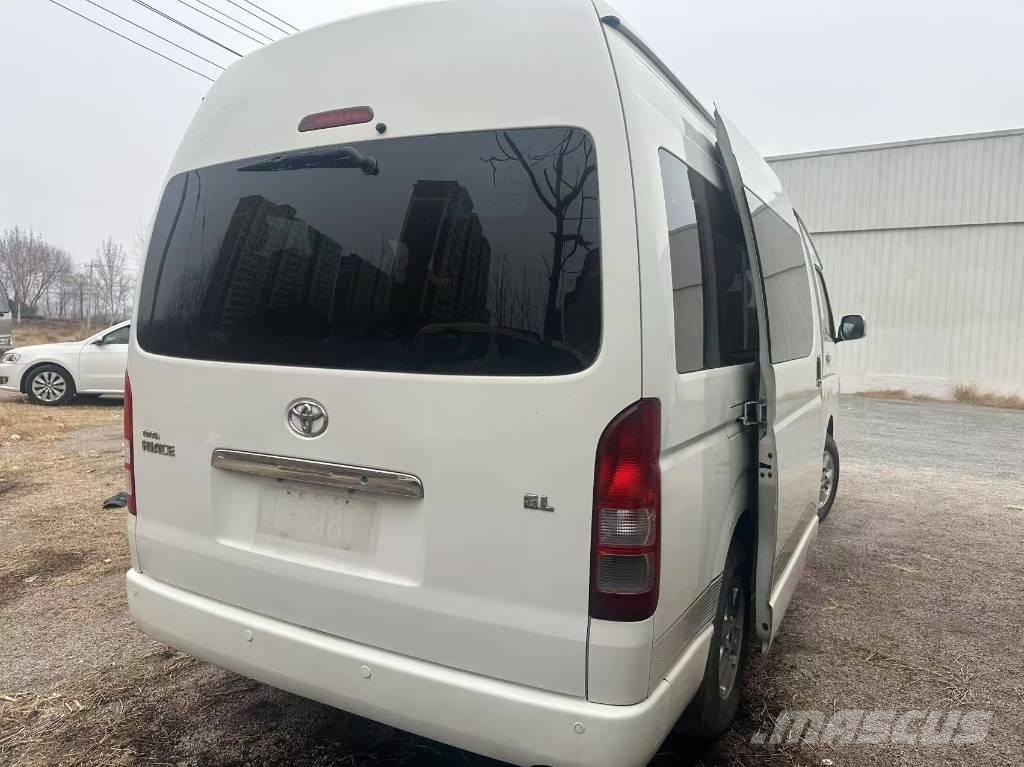 Toyota Hiace Furgonetas cerradas