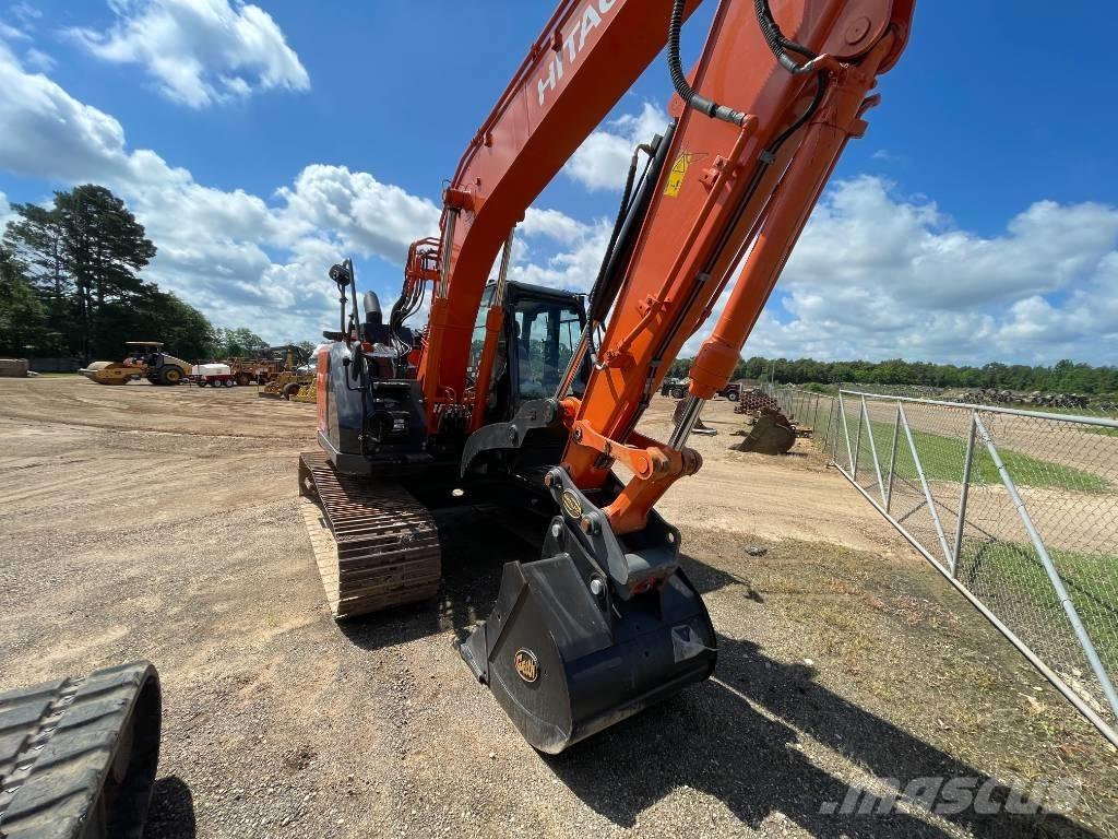 Hitachi ZX 135 US-6 Excavadoras sobre orugas