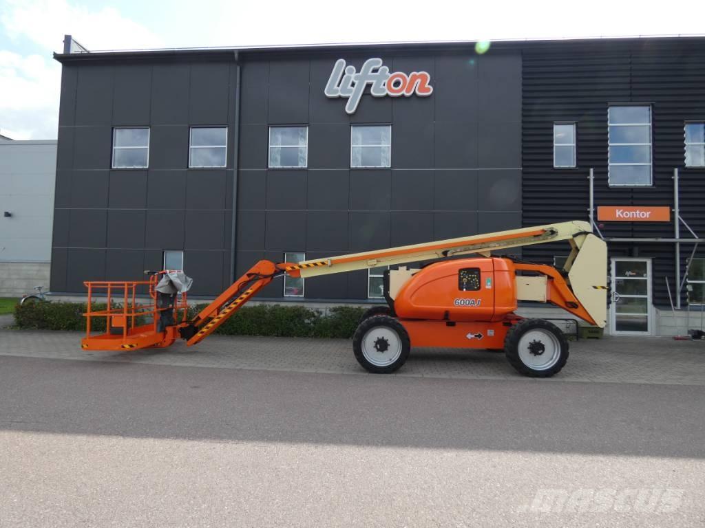 JLG 600 AJ Bomlift Plataformas con brazo de elevación manual