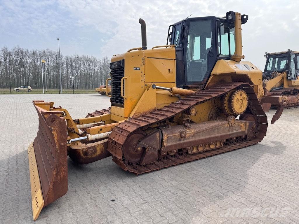 CAT D6N XL Buldozer sobre oruga