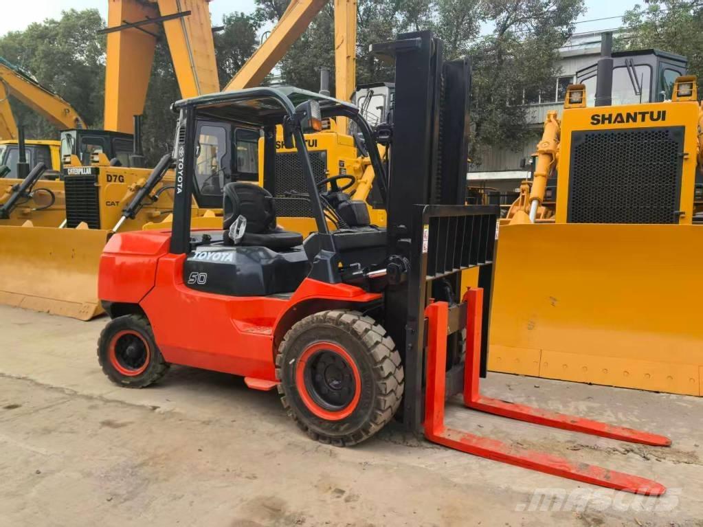 Toyota 7FD50 Camiones diesel