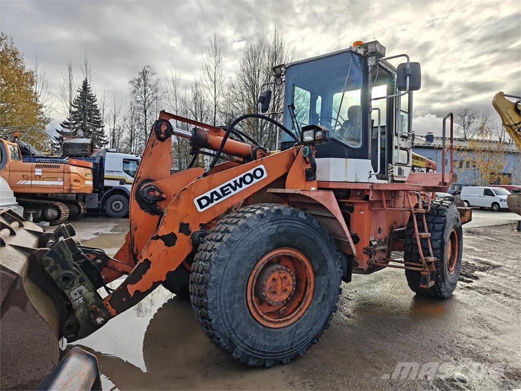Daewoo Mega 250 Cargadoras sobre ruedas