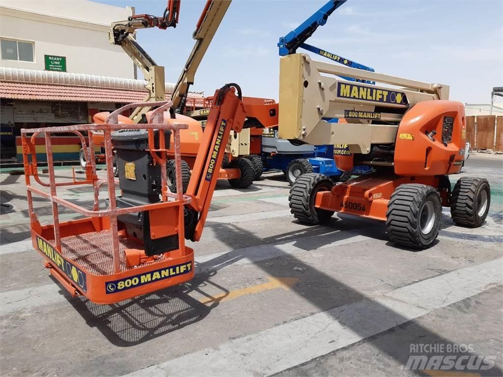 JLG 450AJ Plataformas con brazo de elevación manual