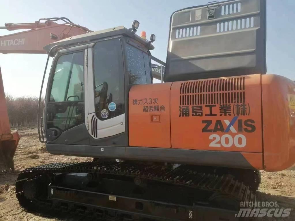 Hitachi ZX 200 Excavadoras sobre orugas