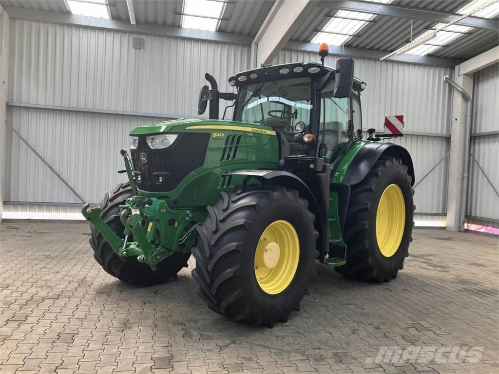 John Deere 6215R Tractores