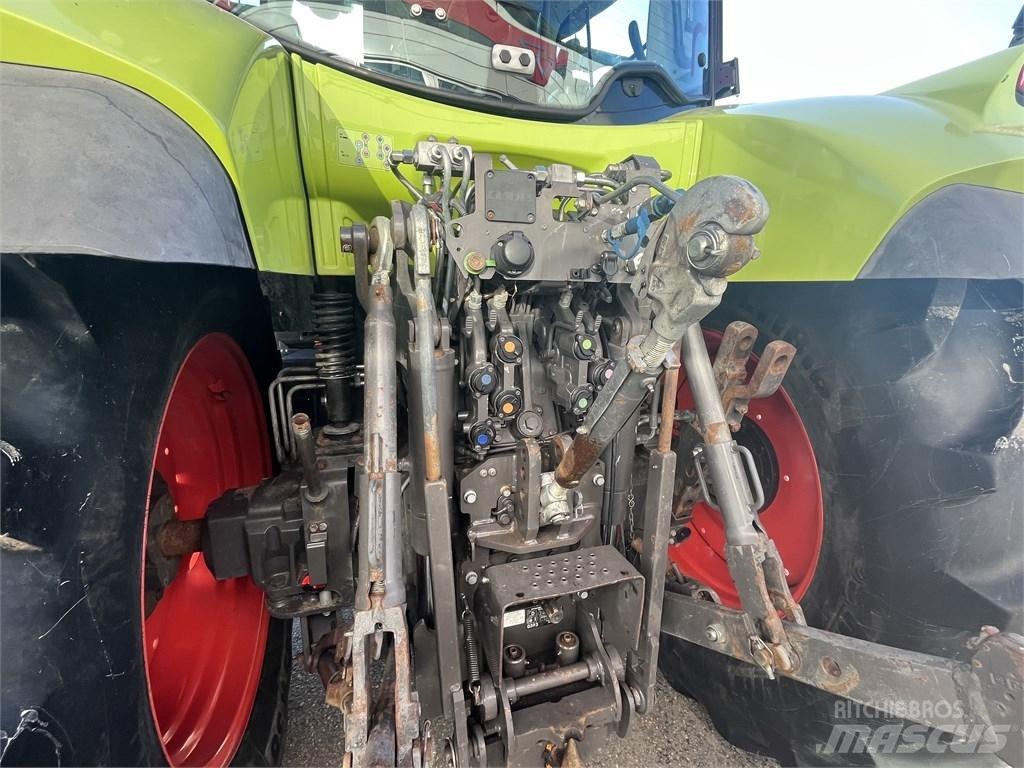 CLAAS Arion 640 Tractores