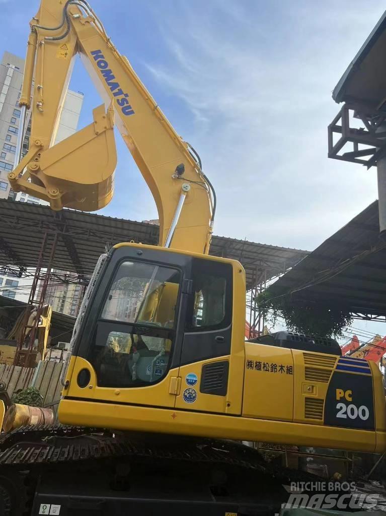 Komatsu PC 200 Excavadoras 7t - 12t