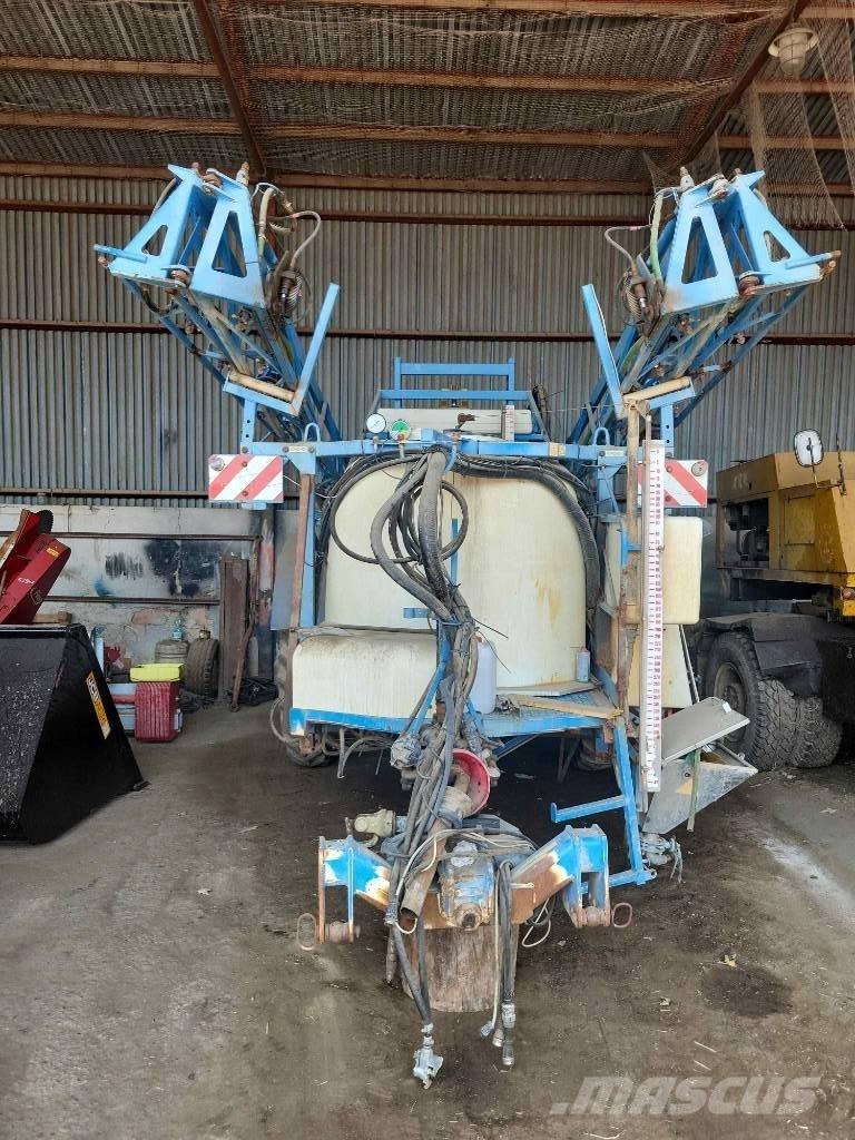 Agrio Mamut 4200 Pulverizadores arrastrados