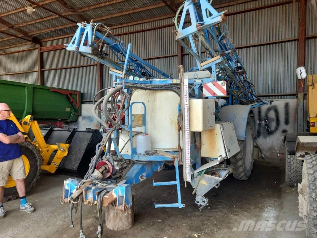Agrio Mamut 4200 Pulverizadores arrastrados