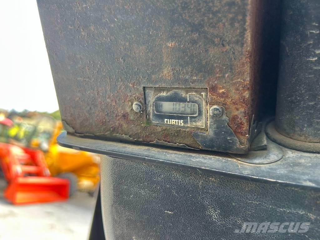 Mecalac TA3S Vehículos compactos de volteo