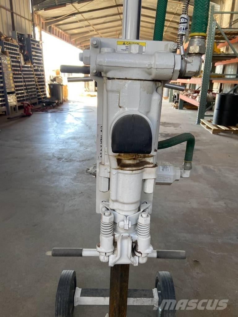  Minnich Hornet Accesorios para concreto