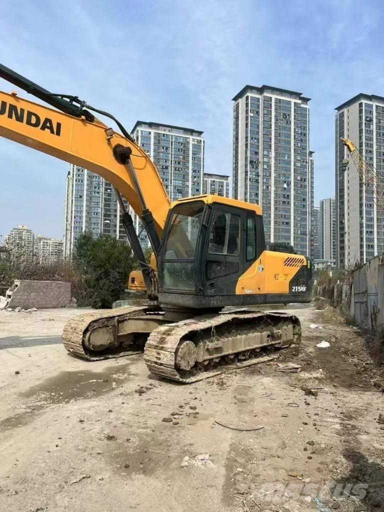 Hyundai 215VS Excavadoras sobre orugas
