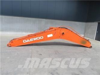 Daewoo DX 225 LC Chasís