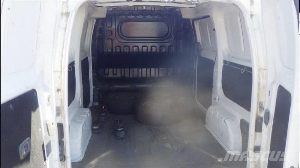Nissan NV 200 Furgonetas cerradas
