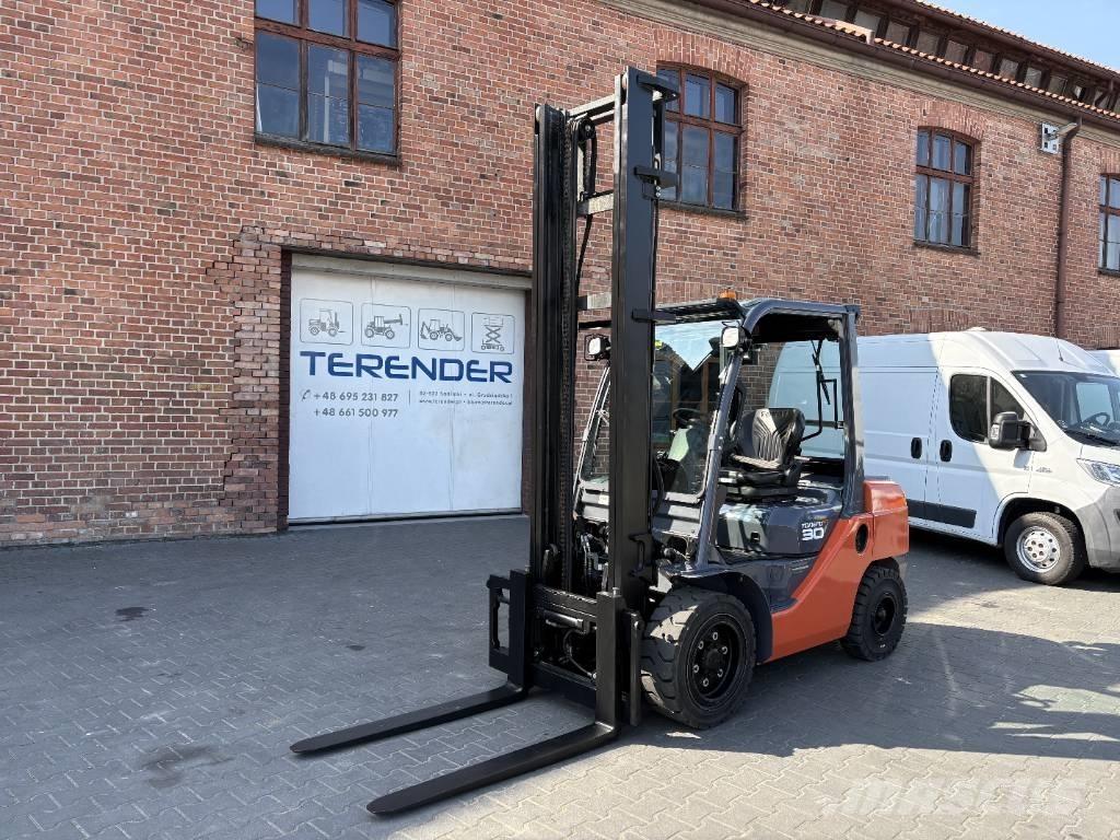 Toyota 06-8FD30F Camiones diesel